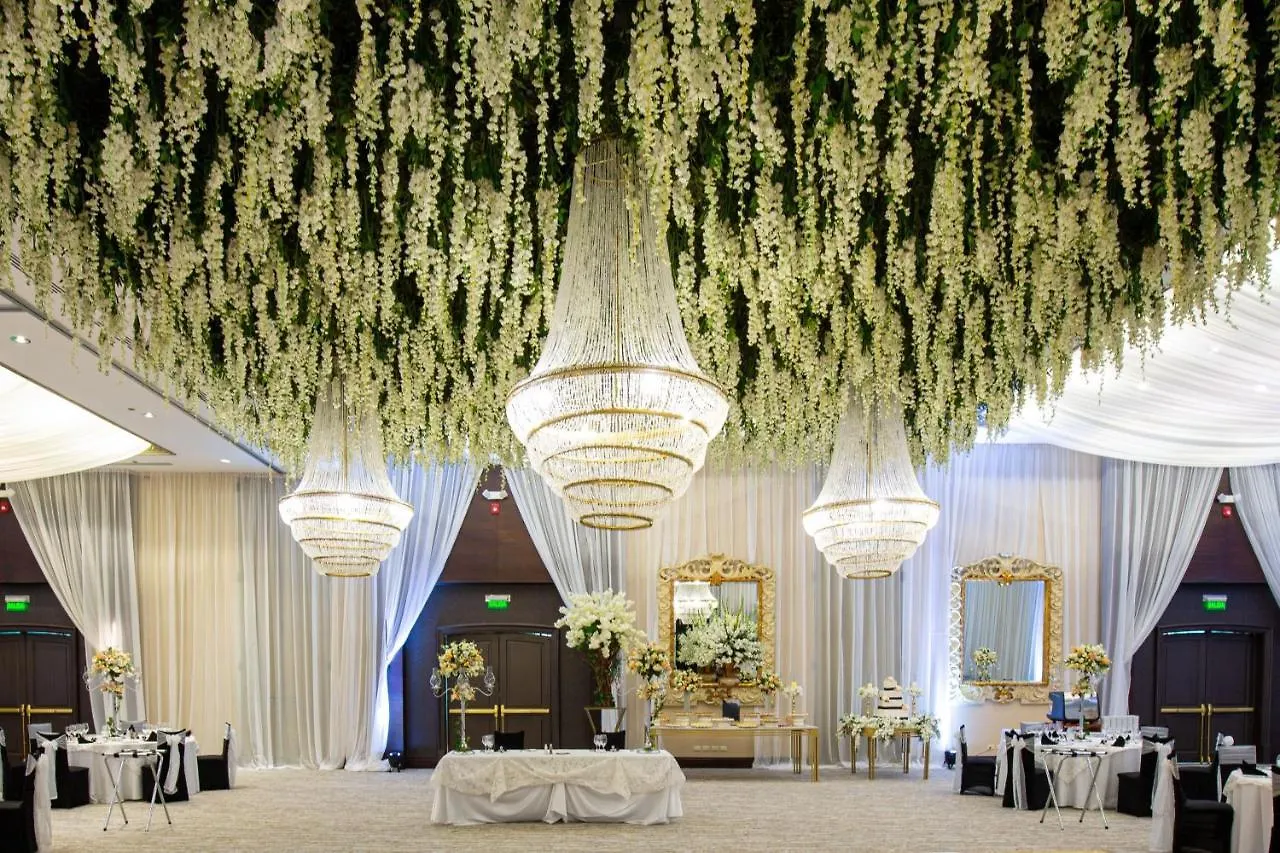 Отель Jw Marriott Кито