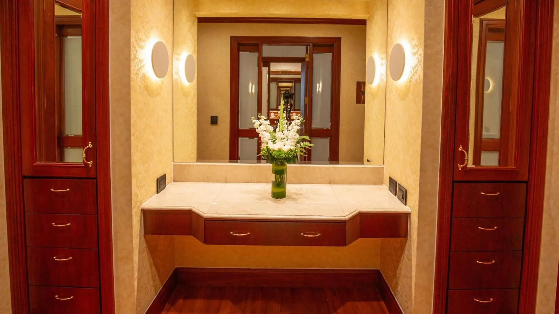 Jw Marriott Quito Hotel